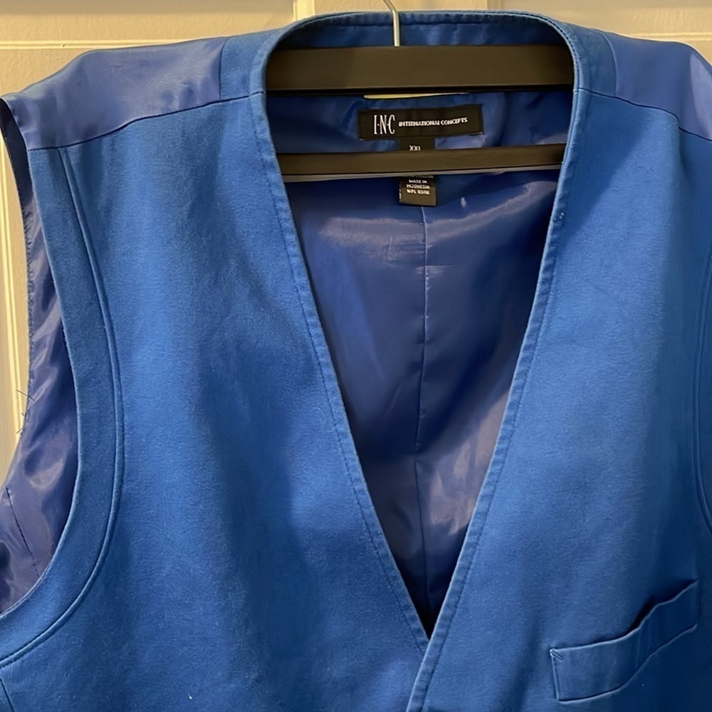 Blue vest - Picture 2 of 3